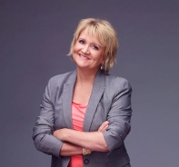 Komdiantin Chonda Pierce