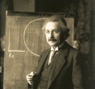 Albert Einstein bei einer Vorlesung in Wien 1921