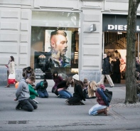 Der Flashmob wies auf die Verfolgung von Christen hin.