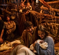 Die Geburt Jesu, dargestellt im Film Son of God