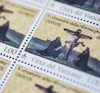 Der Vatikan hat anlsslich des Reformationsjubilums diese Briefmarke herausgegeben.