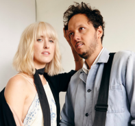 Die amerikanische Band Gungor widmet den Song Light ihrer Tochter, die das Down-Syndrom hat.