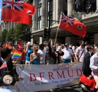 Homosexuelle Leute aus Bermuda an einer Gay Parade