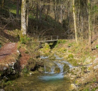 In der Teufelsschlucht bei Hgendorf wird die Ostergeschichte inszeniert.