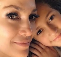 Jennifer Lopez mit ihrer Tochter Emme Muiz