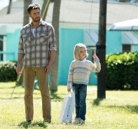 Frank Adler (Chris Evans) mit seiner hochbegabten Nichte Mary (Mckenna Grace)