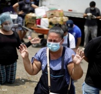 Die Menschen in El Salvador beten