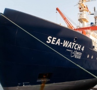 Sea Watch 4 auf am Hafen