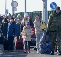 Ukrainische Flchtlinge an der polnischen Grenze