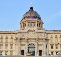 Berliner Stadtschloss mit Inschrift