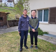 Dmitro, 15 Jahre alt (einer der blinden ukrainischen Flchtlinge, denen wir helfen) mit Marco Jrg