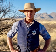 Neal McDonough in einer Filmrolle