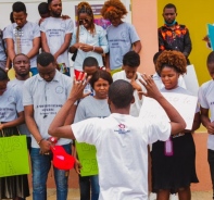 Nach einer Schulung gehen diese afrikanischen Christen auf die Strasse und evangelisieren. (Bild: Go Movement)